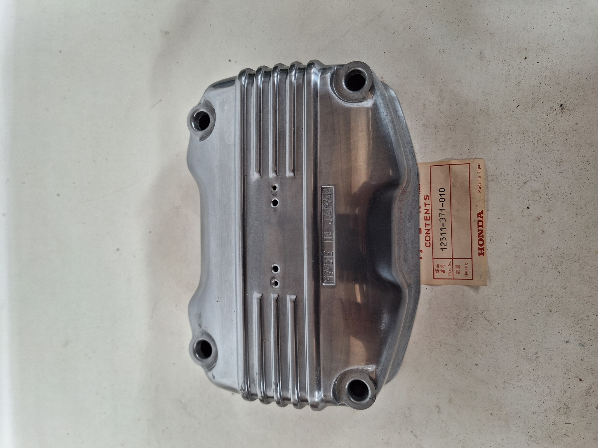 Picture of ZYLINDERKOPFABDECKUNG 12311-371-000 ; GL 1000